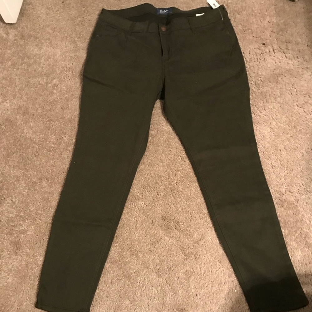 Old Navy “rockstar” pants petite.